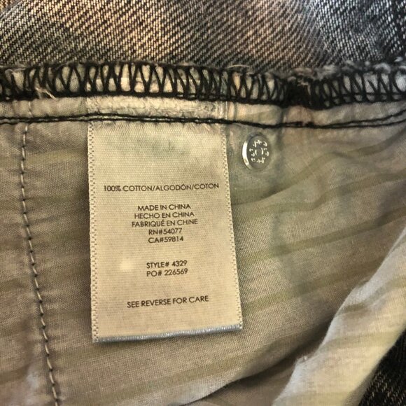CAbi 4329 100% Boyfriend Jeans Size 6 Smoke Wash - Picture 6 of 7
